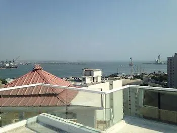 Hostal Penthouse Rocks *