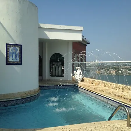 Penthouse Rocks Hostel Cartagena